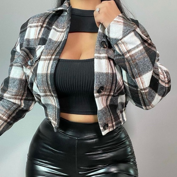 Plaid print cropped flannel / jacket - Picture 1 of 5